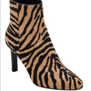 Marc Fisher zebra print bootie size 9 NWT